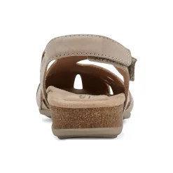 Clearance Earth Shoes Birdine Casual Round Toe Slip-on Sandals Ivory