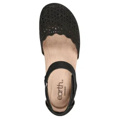 Discount Earth Shoes Bronnie Casual Slip-On Perforated Sandals Black
