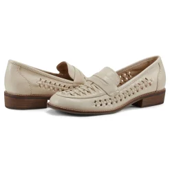 Outlet Earth Shoes Ella Round Toe Slip-on Casual Flat Loafers Ivory