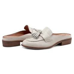 Earth Shoes Everett Casual Slip-on Round Toe Loafers Ivory