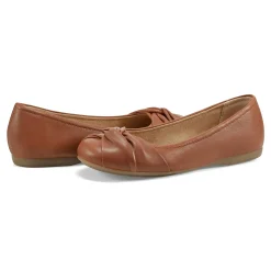 Earth Shoes Jacci Lightweight Round Toe Slip-on Dress Flats Medium Brown